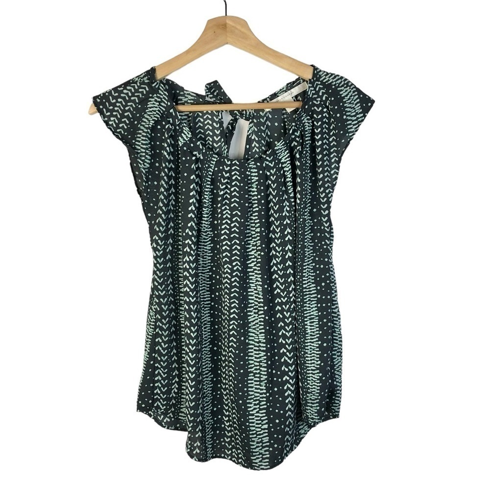LC Lauren Conrad‎ Gray & Aqua Blue Geometric Printed Short Sleeve Blouse XS